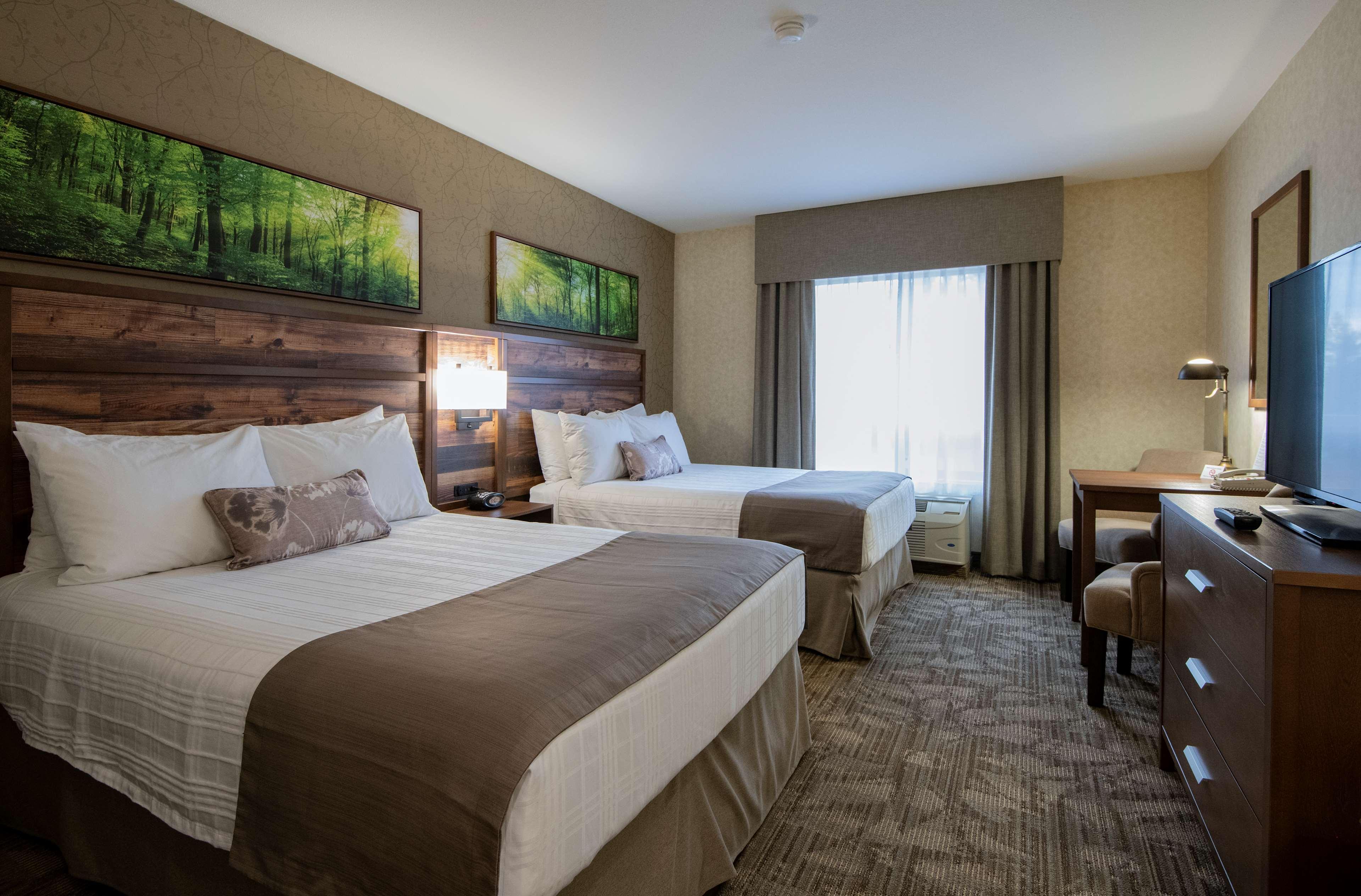 Best Western Plus Valemount Inn & Suites Exterior photo