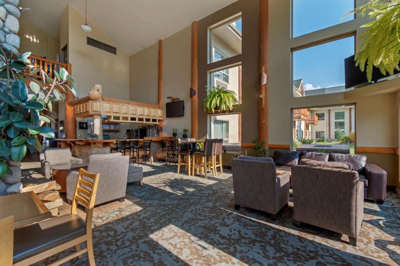 Best Western Plus Valemount Inn & Suites Exterior photo